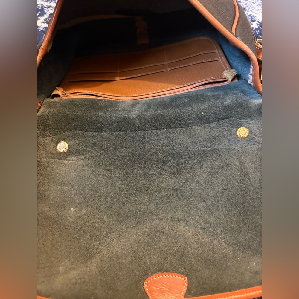Vintage Dooney & Bourke Leather Messenger Bag - Picture 6 of 11